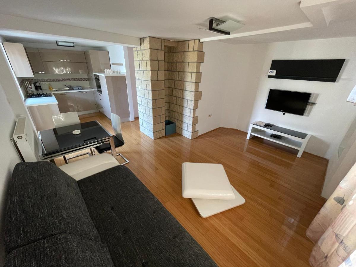 Apartment Victoria Stara Baška Екстериор снимка