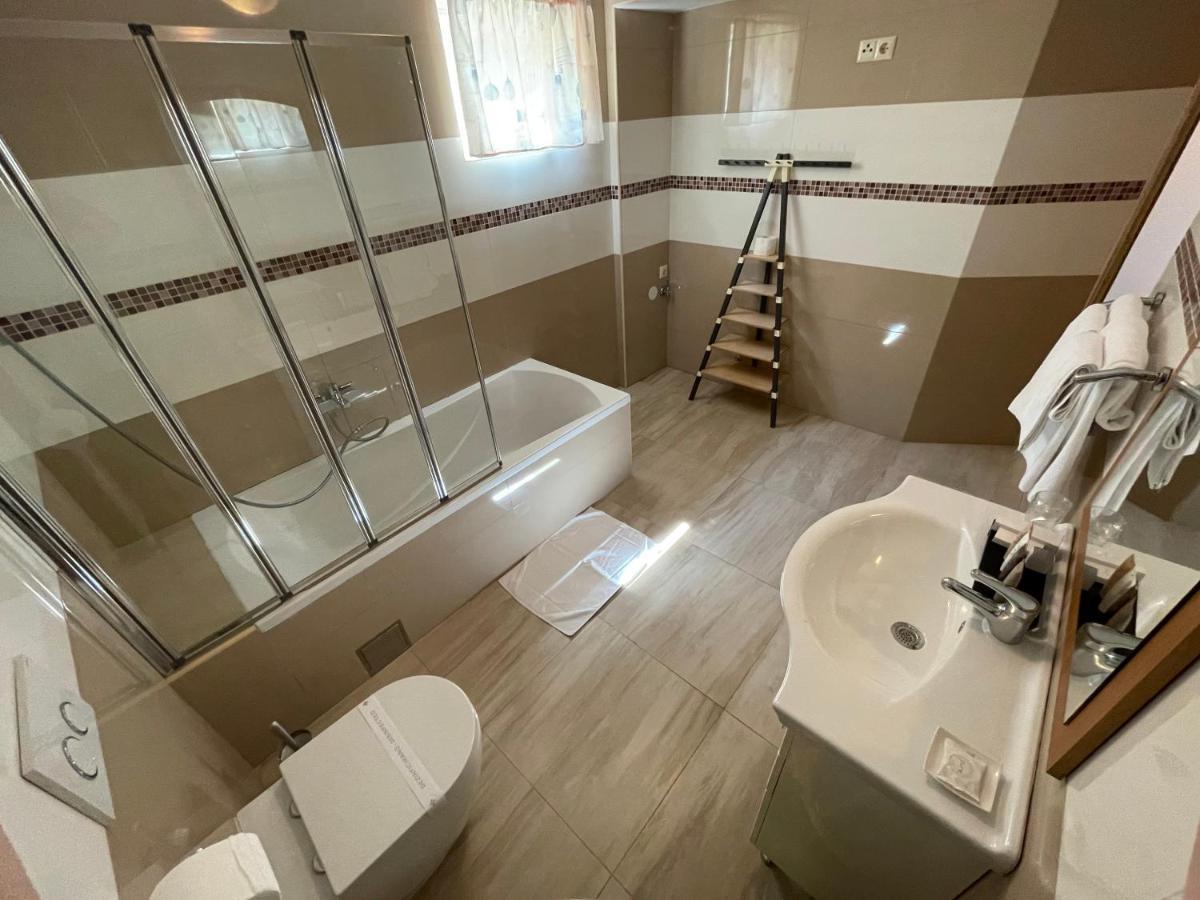 Apartment Victoria Stara Baška Екстериор снимка