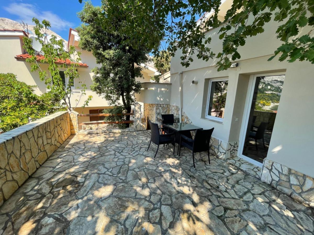Apartment Victoria Stara Baška Екстериор снимка