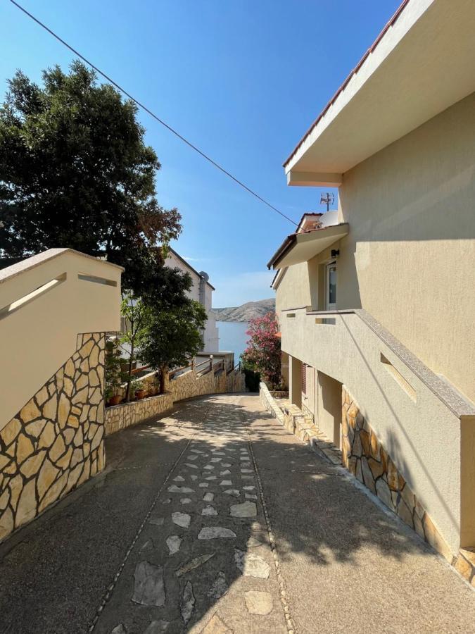 Apartment Victoria Stara Baška Екстериор снимка
